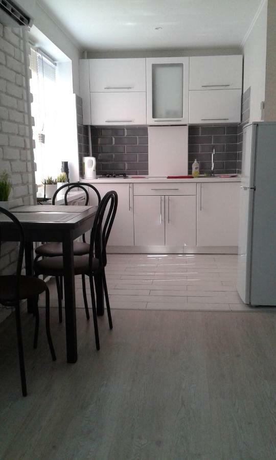 1 Ком. Кв Студио В Центре Запорожья Zaporizhia Exterior foto